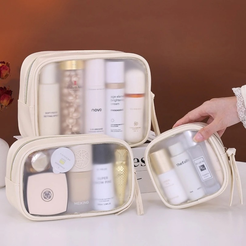 Halftransparante luxe make-up  - Luxury Skincare Samples recensie en prijs